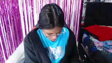 Snapshot of sweetalmaa chatting on June 22, 10:23 am Alma online show from June 22, 10:23 am