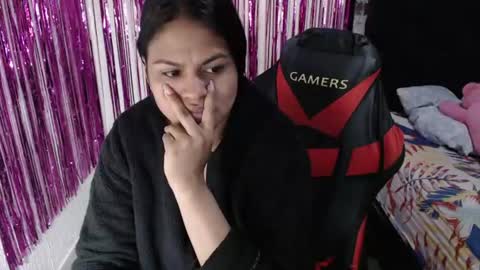 Snapshot of sweetalmaa chatting on June 26, 9:57 am Alma online show from June 26, 9:57 am