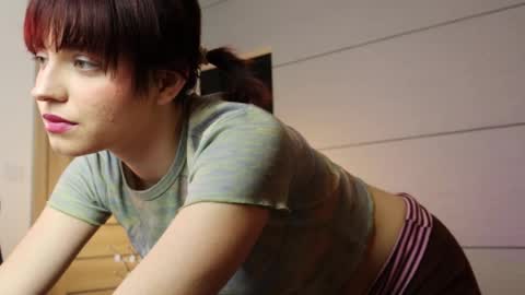 Snapshot of sweetamelia25 chatting on April 30, 9:41 pm Sweet Amelia online show from April 30, 9:41 pm