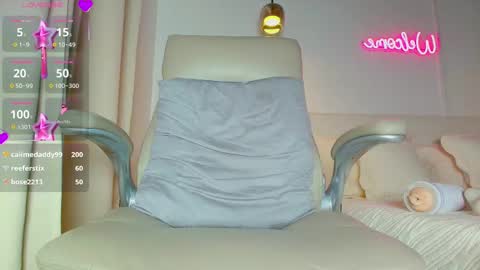 Andrea Cheryl GiLandreagil80 In Instagram online show from March 4, 7:01 pm