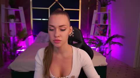 Snapshot of sweetangellic chatting on October 15, 1:55 pm SweetAngellic online show from October 15, 1:55 pm