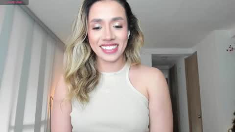 Camila online show from January 4, 9:09 pm