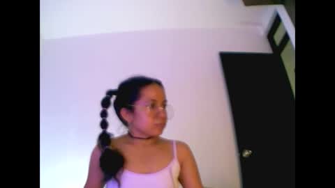 sweetapril_1991 online show from November 8, 6:40 pm