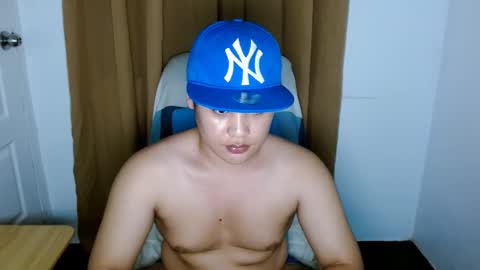 sweetasiangay online show from February 15, 3:09 pm