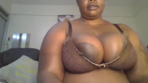 Snapshot of sweetbaby46 chatting on January 13, 5:46 am sweetbaby46 online show from January 13, 5:46 am