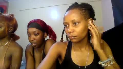 Snapshot of sweetbaby_30 chatting on June 23, 5:11 pm Sweetbaby 30 online show from June 23, 5:11 pm