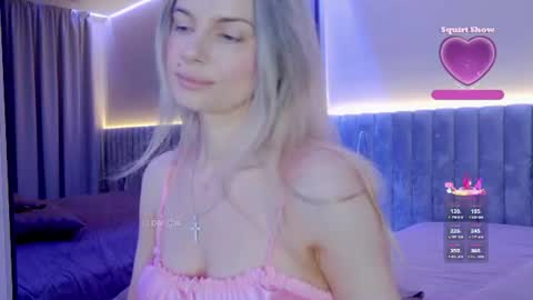 Snapshot of sweetbabyxx2021 chatting on June 22, 4:53 am sweetbabyxx2021 online show from June 22, 4:53 am