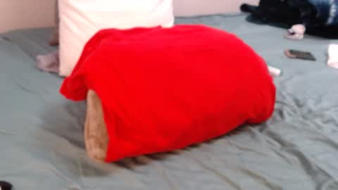 Sweetbear online show from October 2, 8:32 am