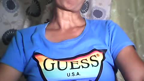 Snapshot of sweetbella24 chatting on July 2, 11:49 am im anne online show from July 2, 11:49 am