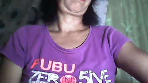 Snapshot of sweetbella24 chatting on July 14, 12:22 pm im anne online show from July 14, 12:22 pm