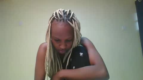 sweetberry30 online show from January 14, 11:20 am