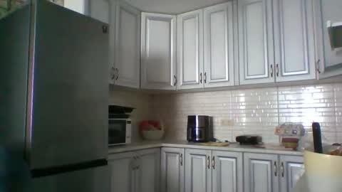 Snapshot of sweetbesty5322 chatting on February 28, 9:32 am sweetbesty5322 online show from February 28, 9:32 am