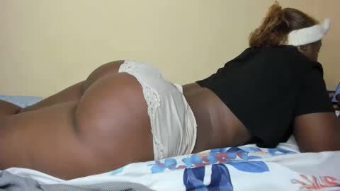 Sweetbigass online show from March 6, 9:17 am