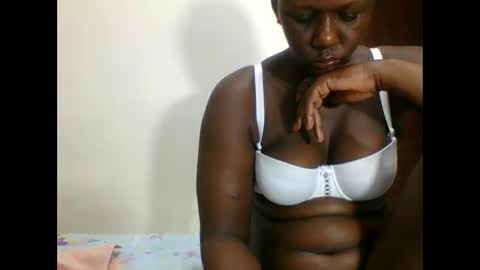 Snapshot of sweetblackgal3 chatting on June 2, 7:54 am JECINTAR online show from June 2, 7:54 am