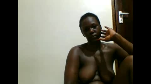 Snapshot of sweetblackgal3 chatting on June 11, 8:23 am JECINTAR online show from June 11, 8:23 am
