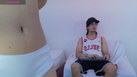Snapshot of sweetbutspicy_ chatting on June 28, 12:11 pm sweetbutspicy online show from June 28, 12:11 pm