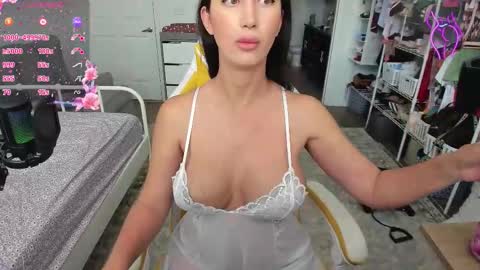 Anna online show from February 21, 5:25 pm