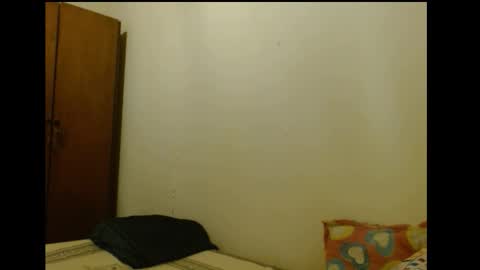 Snapshot of sweetcalm_ chatting on March 9, 3:10 am sweetcalm_ online show from March 9, 3:10 am