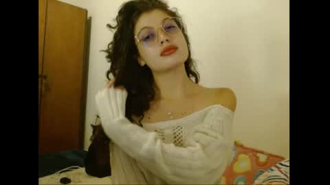 Snapshot of sweetcalm_ chatting on May 10, 6:29 am sweetcalm_ online show from May 10, 6:29 am