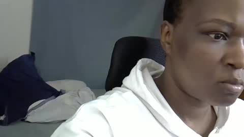 reinah online show from March 11, 2:17 am