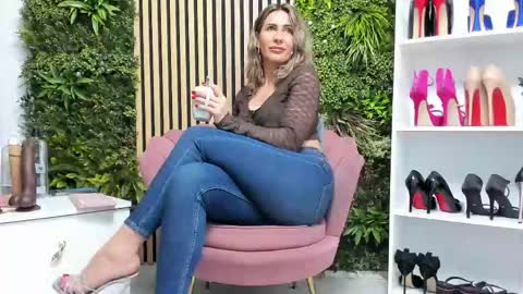 Snapshot of sweetcherry30_ chatting on May 5, 5:59 am Cherry online show from May 5, 5:59 am