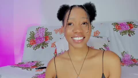 Snapshot of sweetcocoaa chatting on February 21, 11:44 am Tell me Salome  online show from February 21, 11:44 am