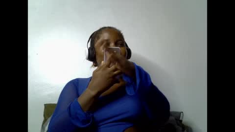 sweetcoochiex online show from June 12, 8:41 pm