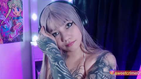 Snapshot of sweetcrime chatting on October 11, 4:33 am Independent model online show from October 11, 4:33 am