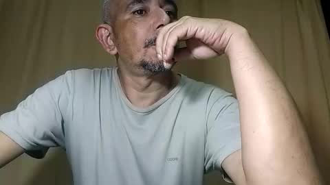 Snapshot of sweetcuervo chatting on March 28, 3:17 am sweetcuervo independent model online show from March 28, 3:17 am