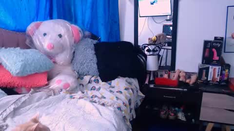 Dani   online show from October 16, 3:46 pm