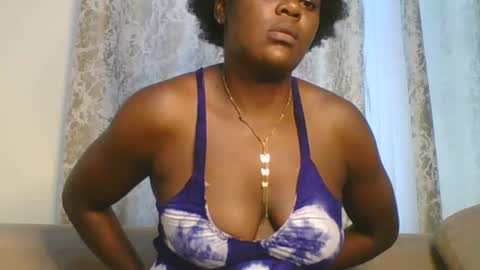 Snapshot of sweetdarkskin chatting on June 28, 11:05 am CLARIS online show from June 28, 11:05 am