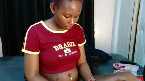 Snapshot of sweetdeee_ chatting on July 21, 4:04 am sweetDee online show from July 21, 4:04 am