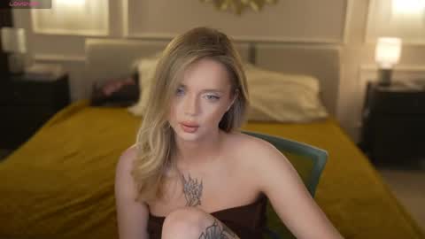 Snapshot of sweetdesiree_ chatting on May 10, 10:53 am Amelia online show from May 10, 10:53 am
