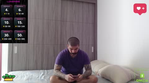         online show from November 25, 3:01 pm