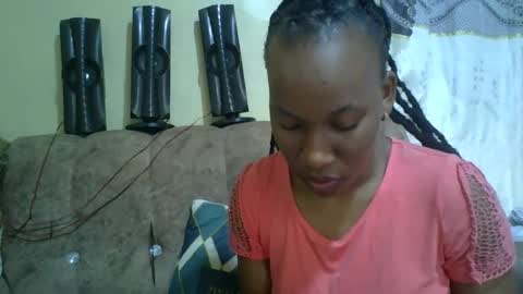 sweetdiva2012 online show from November 1, 6:15 am