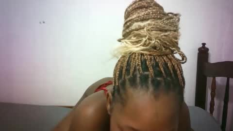 Snapshot of sweetebony_50 chatting on May 6, 7:46 am sweetebony_50 online show from May 6, 7:46 am