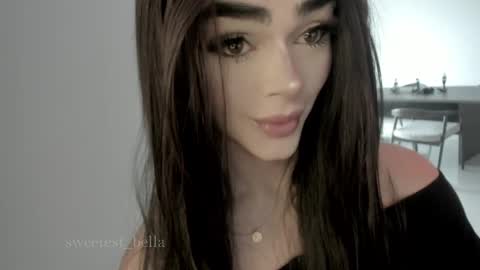 Bella online show from May 1, 8:13 pm