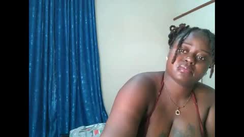 sweetest_snack online show from April 29, 2:04 am