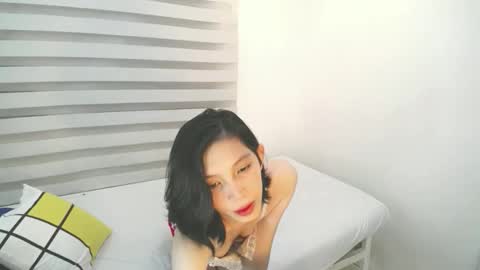 Snapshot of sweetestcelest chatting on May 3, 12:05 am Celest online show from May 3, 12:05 am