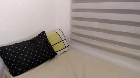 Snapshot of sweetestcelest chatting on June 4, 11:00 pm Celest online show from June 4, 11:00 pm