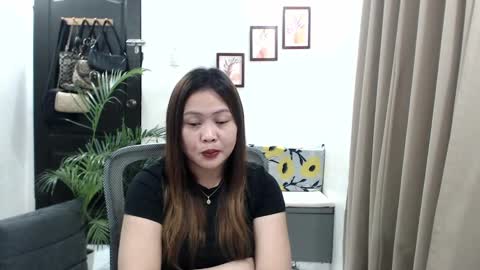 Snapshot of sweetestsmile_ chatting on January 24, 2:18 am Khaye online show from January 24, 2:18 am