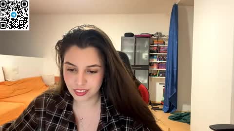 Snapshot of sweetfenomen67 chatting on May 21, 8:16 pm Joanna online show from May 21, 8:16 pm