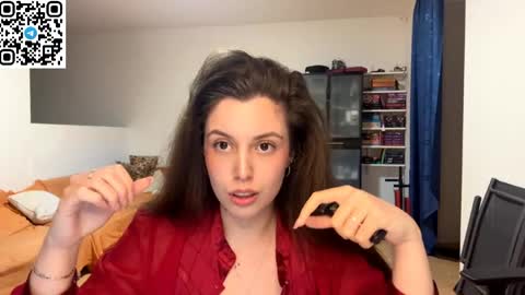 Snapshot of sweetfenomen67 chatting on May 27, 7:44 pm Joanna online show from May 27, 7:44 pm