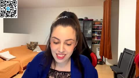 Snapshot of sweetfenomen67 chatting on May 29, 7:23 pm Joanna online show from May 29, 7:23 pm