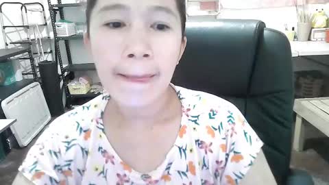 Snapshot of sweetfilipinawet chatting on April 14, 2:23 pm Stacy online show from April 14, 2:23 pm