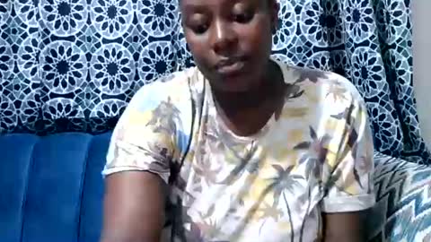 Snapshot of sweetgal11 chatting on July 7, 7:34 am sweetgal11 online show from July 7, 7:34 am