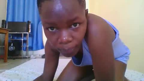 Snapshot of sweetgal2025 chatting on January 18, 11:03 am EUNICE online show from January 18, 11:03 am