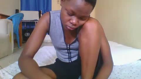 Snapshot of sweetgal2025 chatting on February 11, 7:46 am EUNICE online show from February 11, 7:46 am