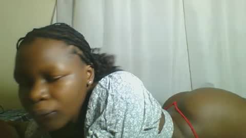 Snapshot of sweetgal2025 chatting on July 18, 7:50 pm EUNICE online show from July 18, 7:50 pm