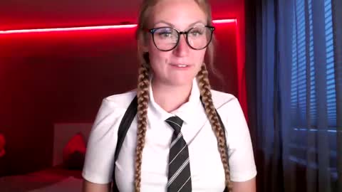 Snapshot of sweetgermangoddess chatting on August 7, 6:21 pm sweetgermangoddess online show from August 7, 6:21 pm